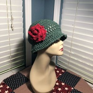 SOLD—-Cotton flapper hat with rose accent